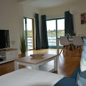 Stunning With Marina Views Apartamento